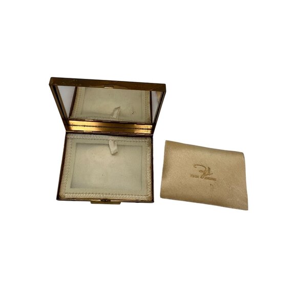 Vintage Fifth Avenue Engraved Gold Tone Powder Compact Mirror Puff 3" x 2" MCM - Picture 6 of 9